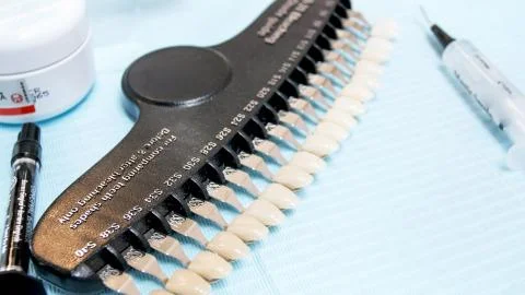 Closeup image of tone color sample for teeth Stock-Fotos