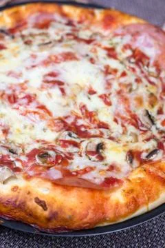 Closeup macro view pizza slice Foto stock