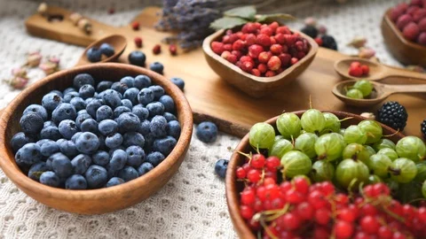 Closeup Of Mixed Organic Berries On Table. 스톡 동영상 112606277