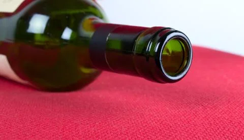 Closeup open a bottle of wine Foto stock