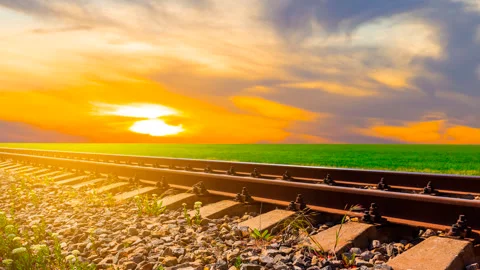 Closeup railway at the sunset 库存影片 335400301