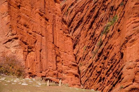 Closeup of red-brown cliffs in Jeti-Oguz gorge Stock Photos