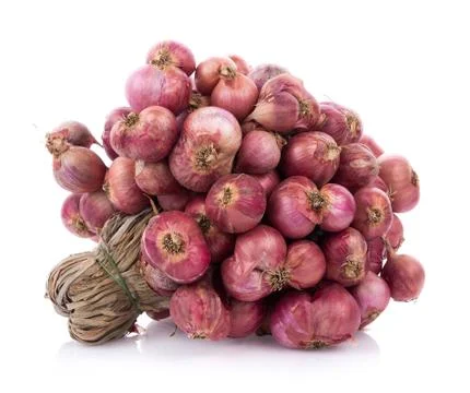 Closeup shallots isolate on white background Stockfoto's