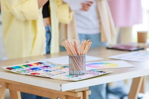 Closeup shot of colorful thread pattern collection placed on working table .. Foto stock