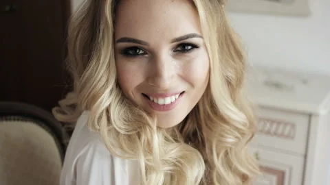Closeup shot of elegant, blonde bride. Video stock 85497141