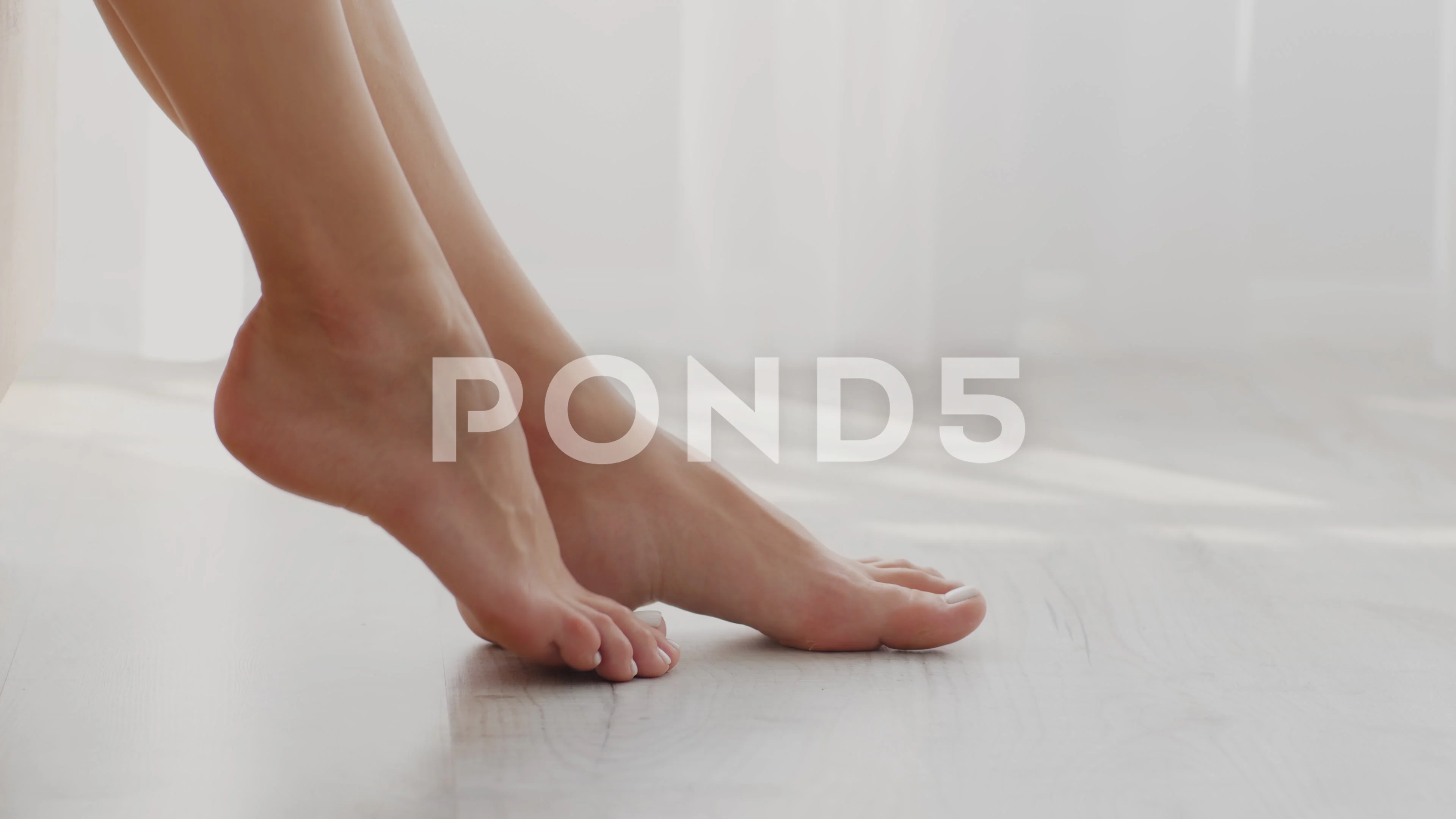 Women's legs, feet close-up. A woman wit, Stock Video