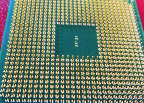 Closeup shot of the pins of a microprocessor Stockfoto's
