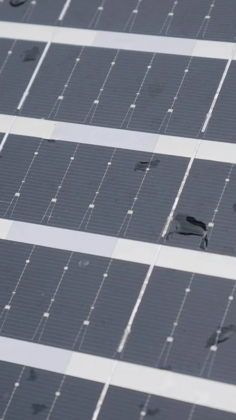 Closeup solar panel surface with water rain droplets Stockbeeldmateriaal 334851005