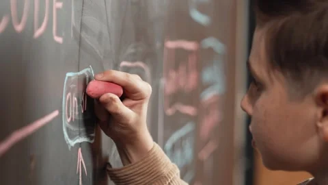 Closeup of student or boy writing engineering prompt on blackboard. Erudition. Vídeo Stock 279188233