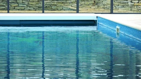 Closeup on a surface of an indoor swimming pool 库存影片 85782311