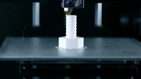 Closeup timelapse video of an 3d printer, printing a screw Video stock 96198874