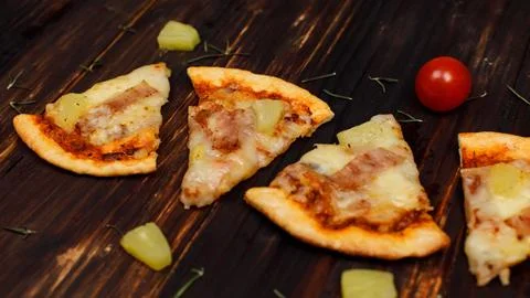 Closeup top view studio shot four pieces of hot oven baked tasty delicious .. Foto stock