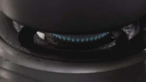 Closeup Video Turning On and Off of Kitchen Stove Vidéo 217657382