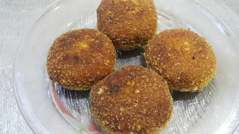 Closeup view of fried pizza bombs or pizza balls are altered form of pizza. Foto stock