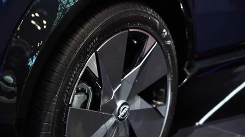 Closeup view of Modern Car Wheel and Tire showcasing advanced design Vidéo 291618952