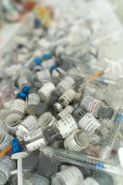 Closeup view of tons a Radiesse, Botox veils and injections used Foto stock