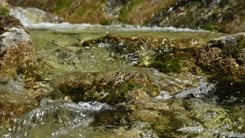Closeup of water from a mountain stream Stock-Footage 260835729