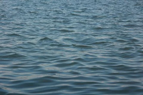 Closeup of a water waves background Stock-Fotos