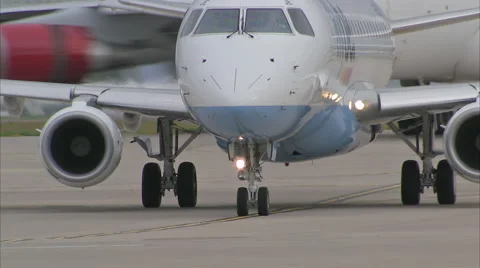 Closeup wheels and engine moves and defocus 1920x1080 Stock Footage 51310493