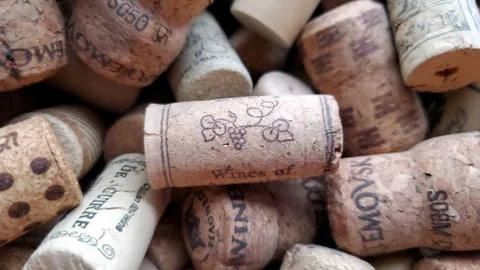Closeup of wine corks texture. Wine bar backdrop Stock-Fotos