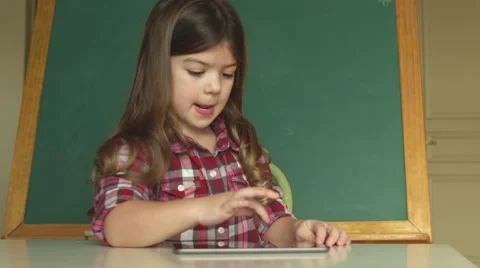 Closeup of young girl using tablet Stock-Footage 67355810