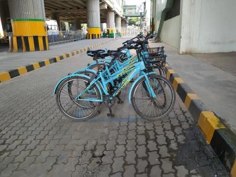 Closeup of Yulu Miracle Cycle and Electric Bike For Rental Fare Parking Near  Stock Photos