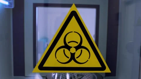 A closing door to the zone of bacteriological danger in a medical laboratory Vidéo 47774666