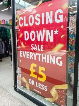 Closing Down Sale Everything Five Pounds Or Less. London, UK, 20 April 2024 Stock Photos