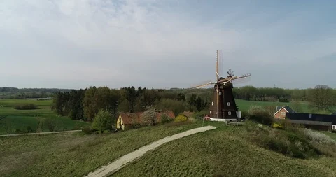 Closing in on old windmill Video stock 106881097