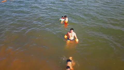 Closing swim views Video stock 347500081