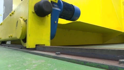 Closing X‑Ray Shielding Bunker Door for Oversized Industrial Metal Parts 스톡 동영상 329959479
