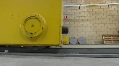 Closing X‑Ray Shielding Bunker Door for Oversized Industrial Metal Parts 스톡 동영상 329959482