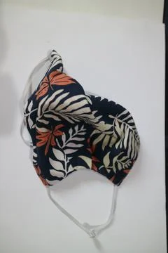 Cloth mask with leaf pattern 写真素材