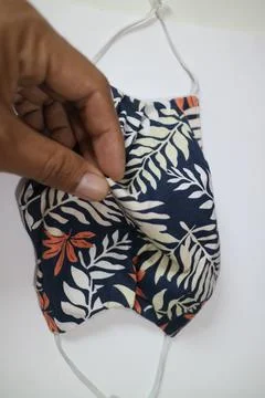 Cloth mask with leaf pattern Foto stock