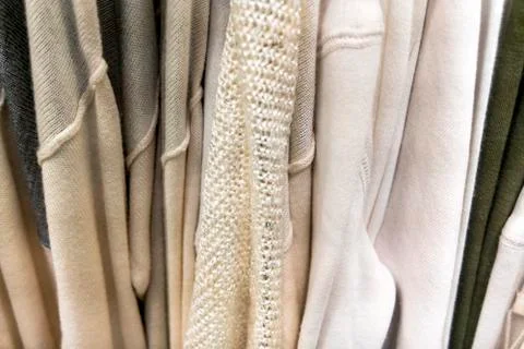 Clothes hanging on a store rack. Foto stock
