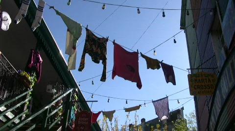 Clothes on the line 動画素材 401360