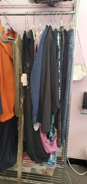 Clothing Rack Vintage Consignment Foto stock