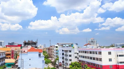 Cloud and blue sky in urban scene Stock Footage 119194603