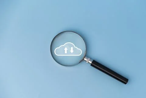 Cloud big data Storage Networks Under Magnifying Glass modern communication.. Foto stock