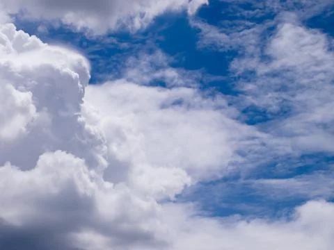 Cloud in blue sky Stockfoto's