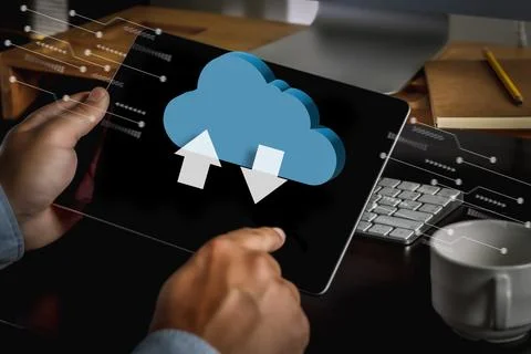 Cloud computing  Businessman  connect devices to cloud technology networkin.. Fotos Stock