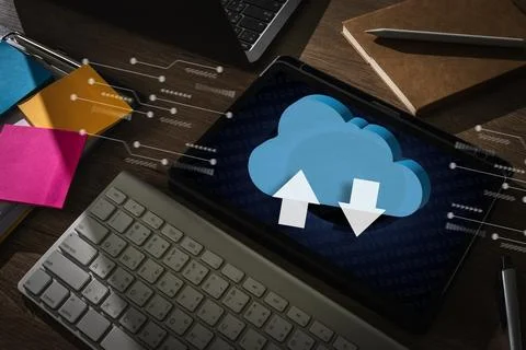 Cloud computing  Businessman  connect devices to cloud technology networkin.. Foto stock