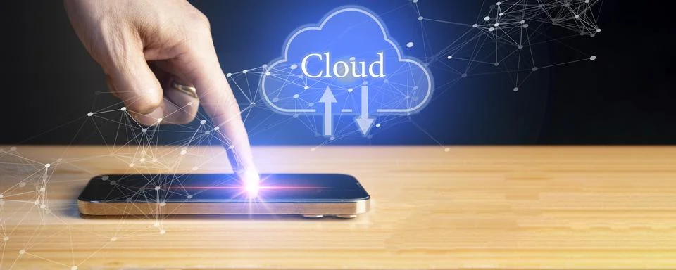 Cloud computing concept - connect device to cloud business man or informati.. Фото