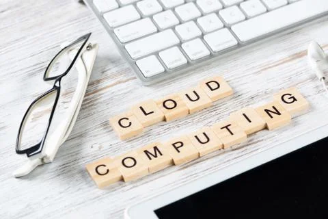 Cloud computing concept with letters on cubes Foto stock