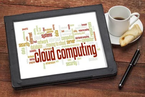  cloud computing word cloud cloud of words or tags related to cloud comput... Foto stock