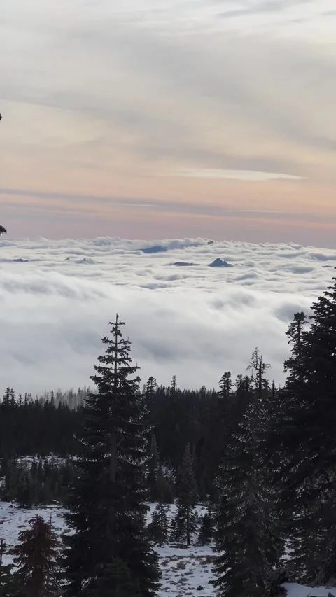 Cloud covered mountains Stock Footage 220784208