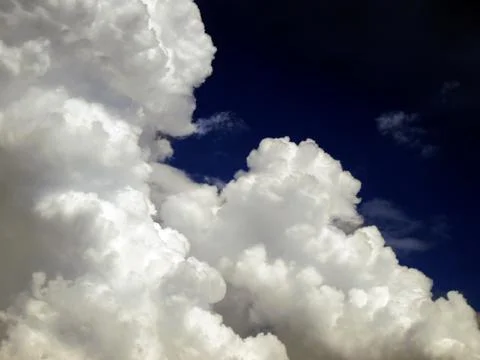 Cloud on the Dark Sky Stock-Fotos