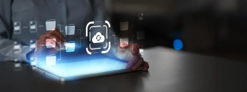 Cloud Data Synchronization and Digital File Management System Concept. Foto stock