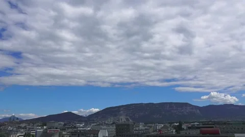 Cloud deck evolving in the sky Video stock 133448072