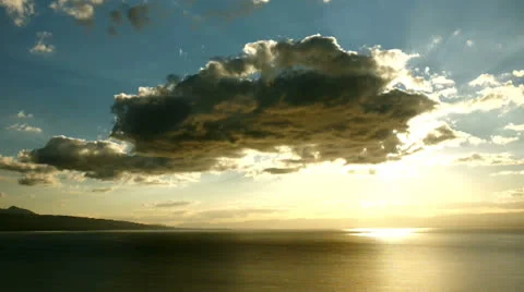 Cloud flowing on lake Geneva cloud Switzerland Vidéo 23831021